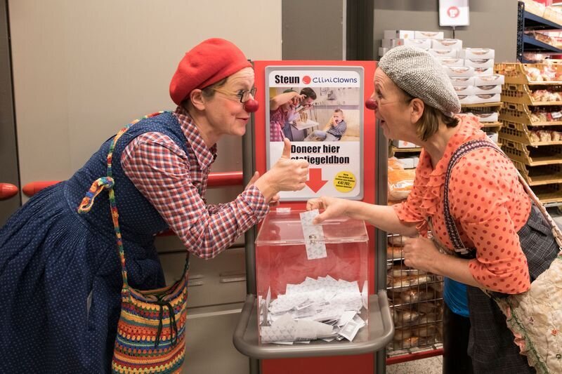 https://www.alpentocht.nl/files/visuals/_1200x800_crop_center-center_85_none/web-Cliniclowns-Dirk-Statiegeldactie-10.jpg