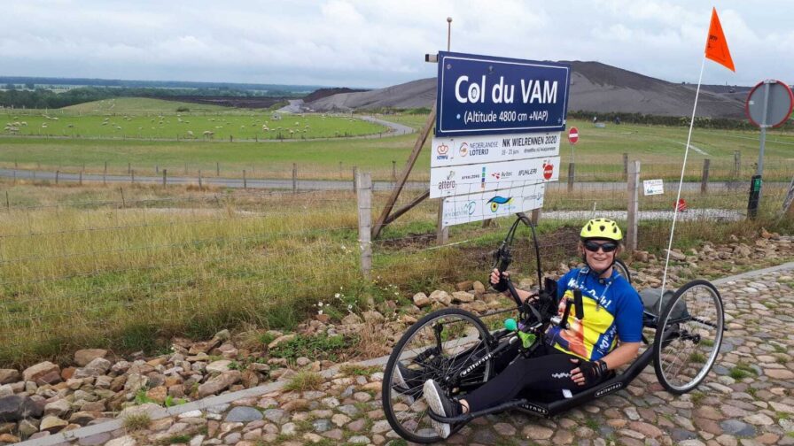 https://www.alpentocht.nl/files/visuals/_overview/Sandra-handbike.jpg